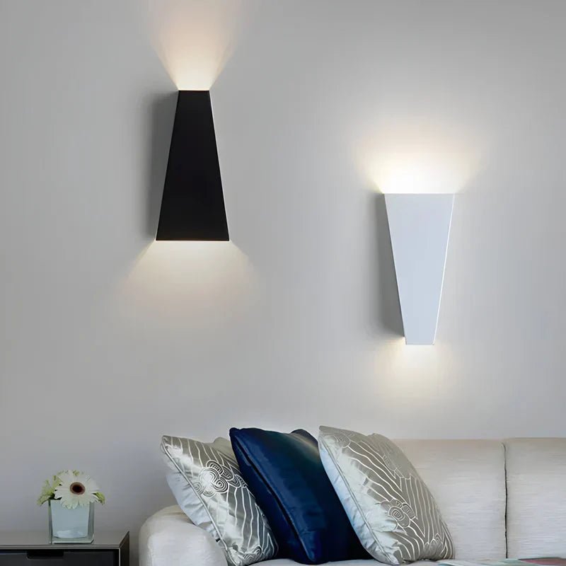 TrapezGlow LED Wandleuchte