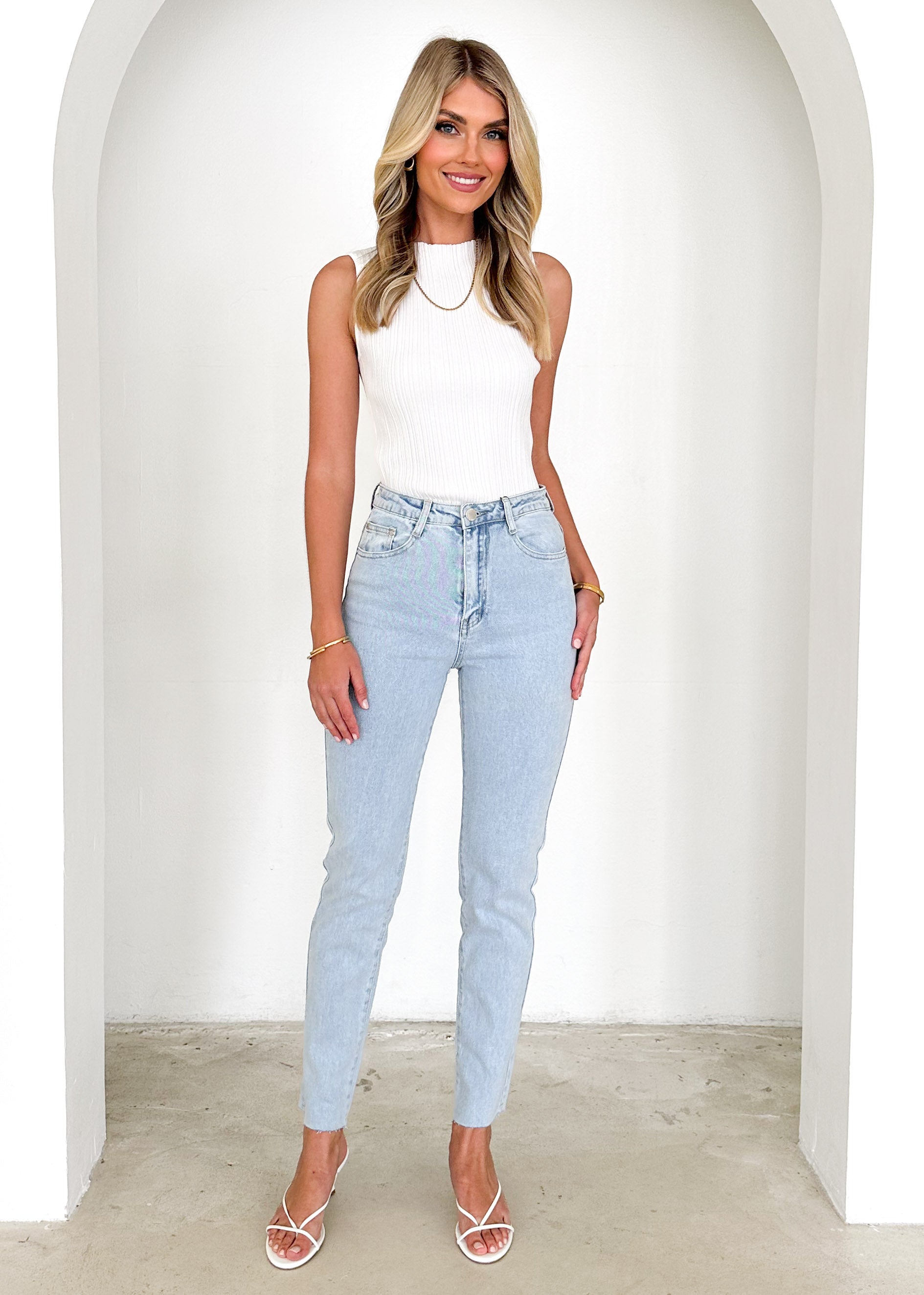 Isabella Hochtaillierte Slim Fit Jeans mit Taschen