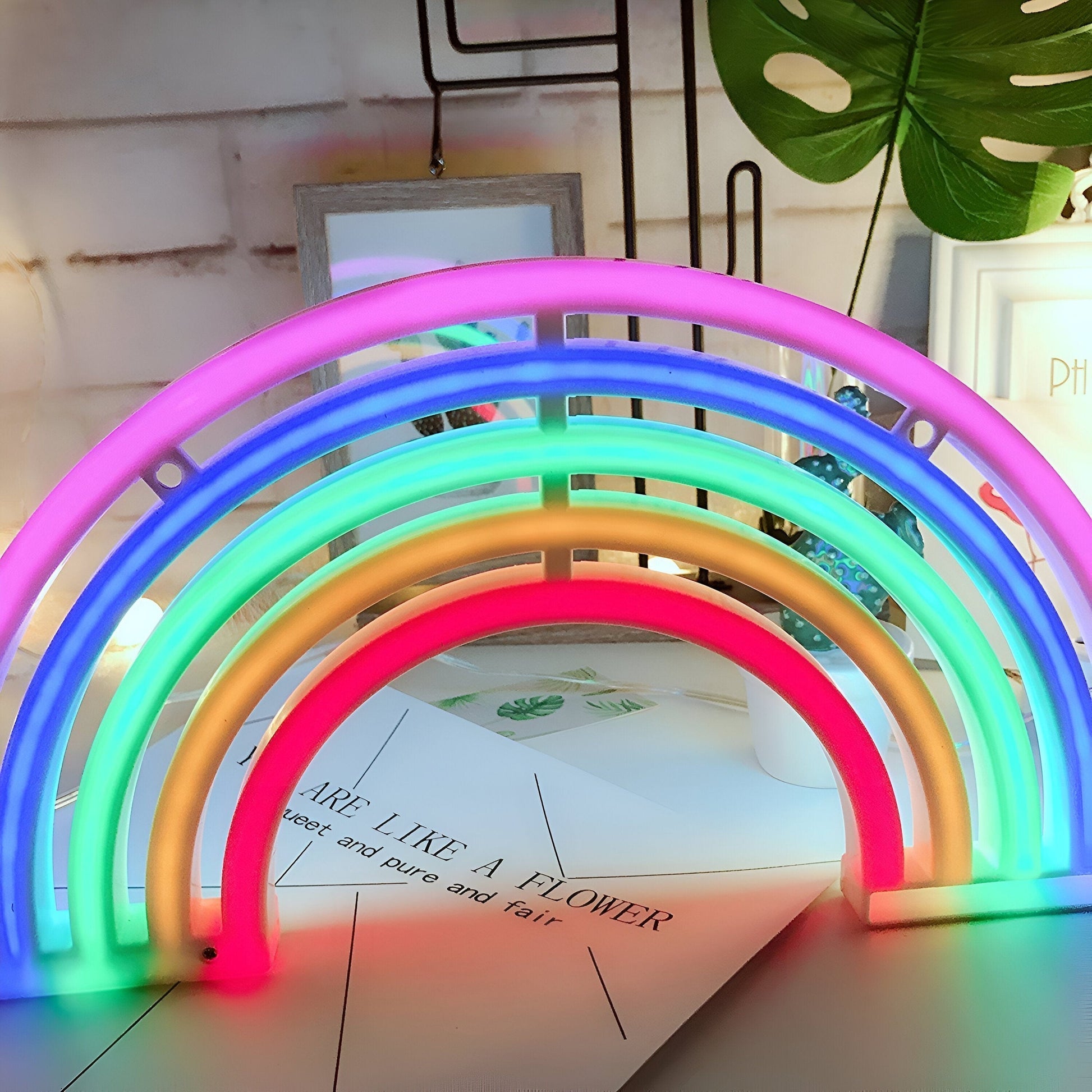 GlowArc - Stilvolles LED Regenbogen Nachtlicht