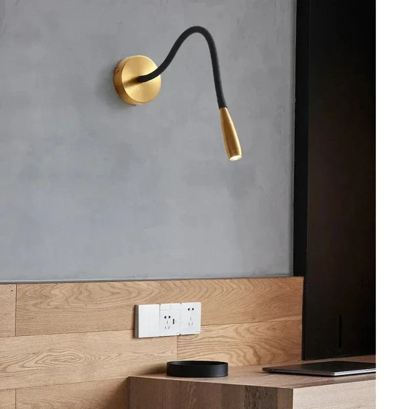 LumaFlex – Moderne verstellbare LED-Leselampe