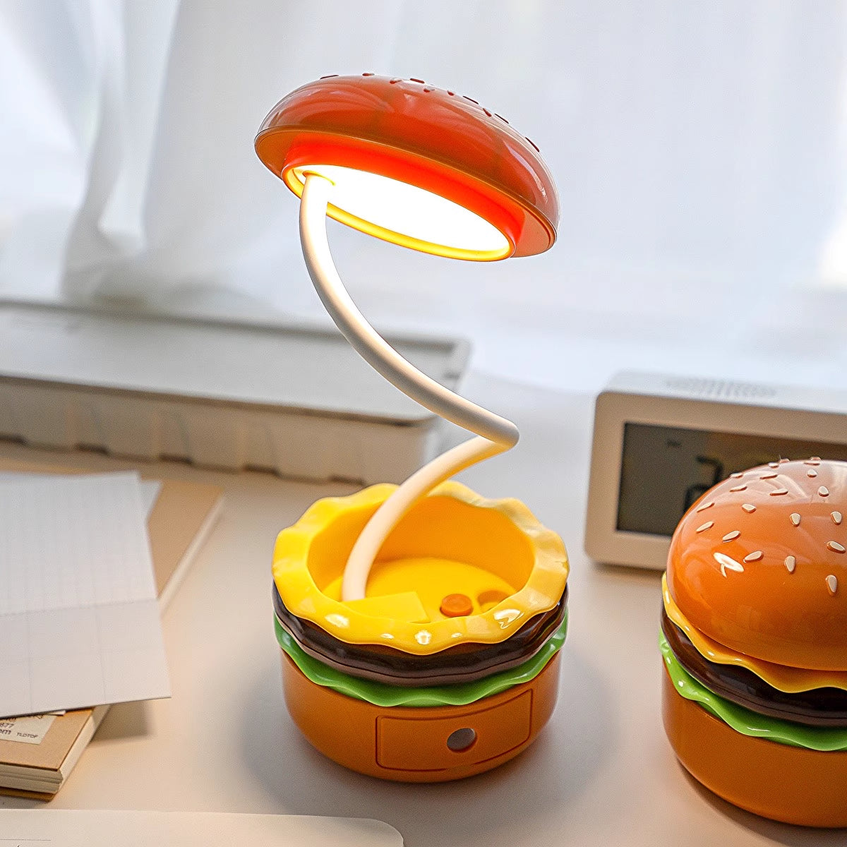 Charmante Hamburger Tischlampe