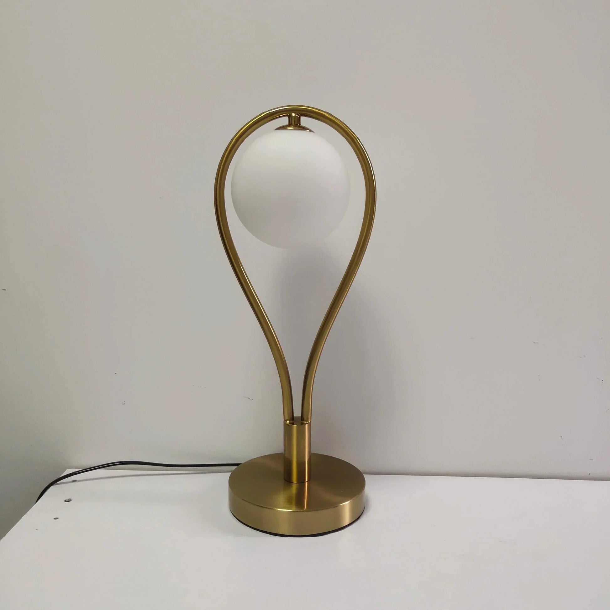 LumiSphere - Moderne Minimalistische Tischlampe