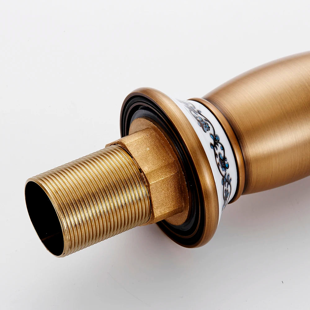 HeritageFlow – Vintage Bronze Wasserhahn mit Porzellangriff
