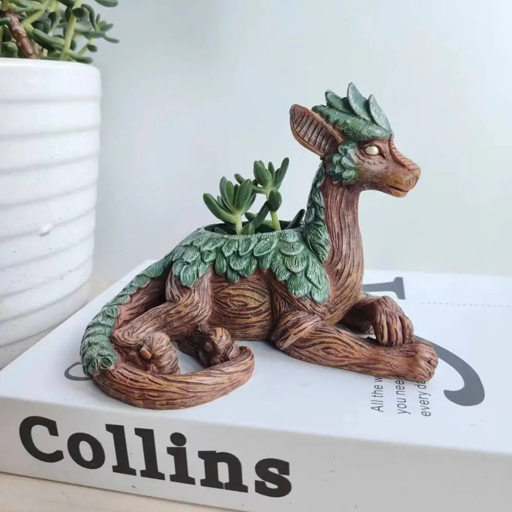 WhimsiDragon Sukkulentpflanzkasten mit verspieltem Fantasiedesign