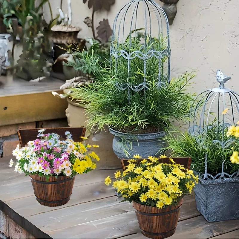 Rustikale Outdoor-Pflanzkästen im Fassstil – Klassische Gartenblumenkübel mit Holzoptik