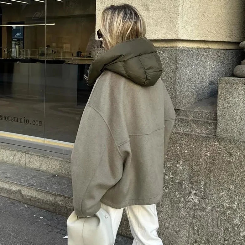 Pierre - Stilvolle cropped Jacke mit abnehmbarer Pufferkapuze