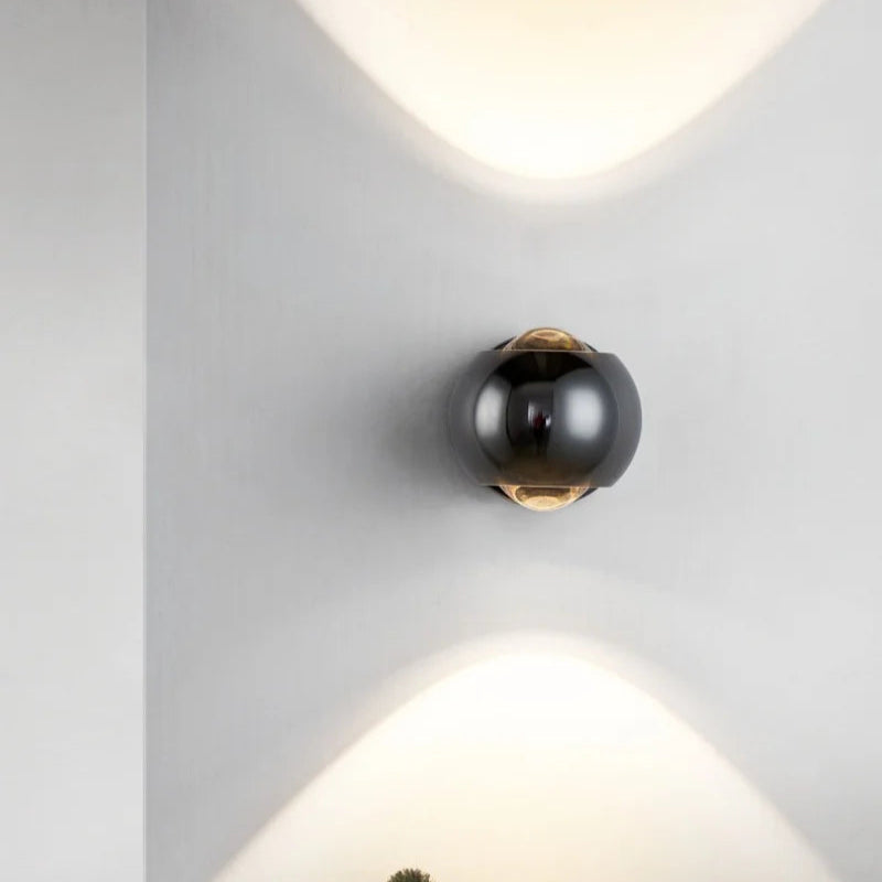 Lysova 360° LED Wandleuchte