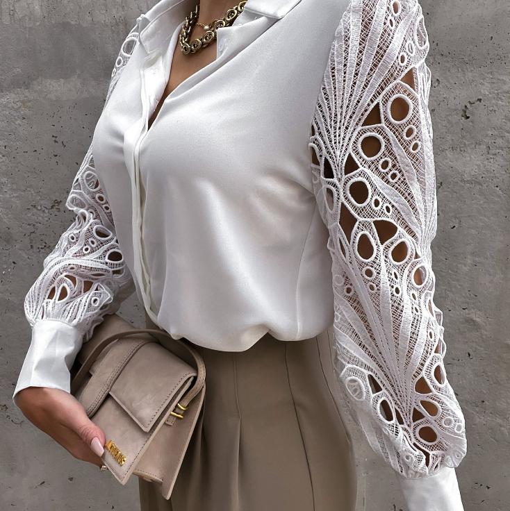 Janicel - Elegante Bluse mit Spitzenärmeln und Knöpfen
