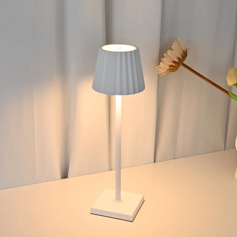 Minimalistische Tischlampe – Elegante und moderne Beleuchtung