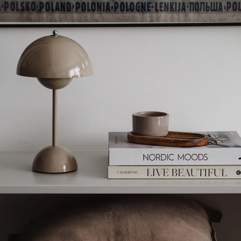 NordicGlow - Moderne Schwamm Design Tischlampe