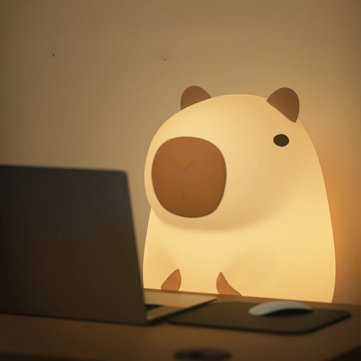 CappyGlow - Weiche Nachtlampe mit Capybara-Thema