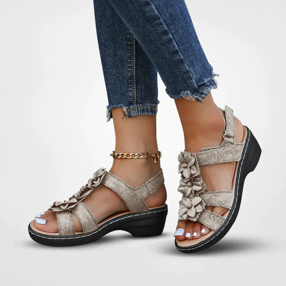 Freja Gepolsterte Ausrichtungs-Slipper – Stützende Keilform-Sandalen
