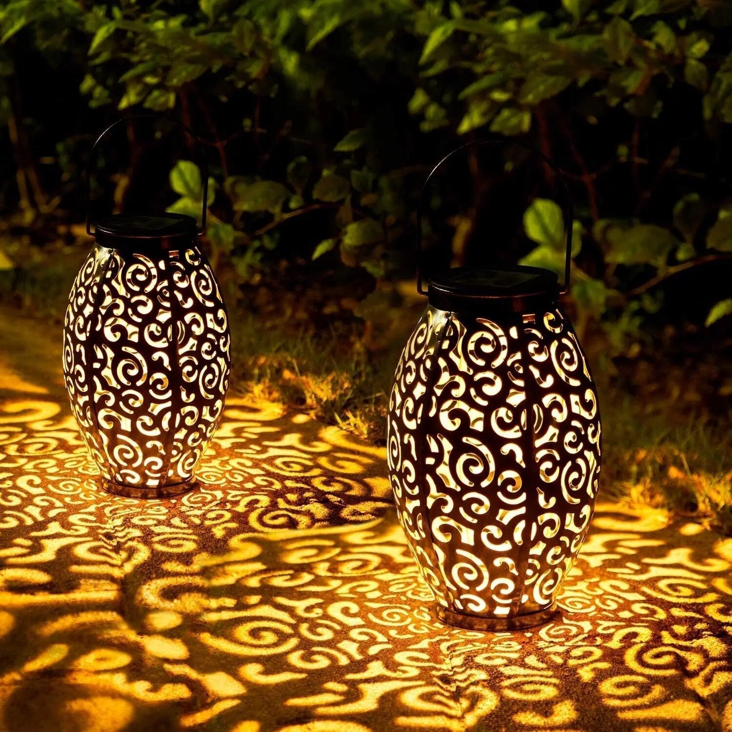 SolarLuxe – Elegante Solarlaterne mit Warmem LED-Licht für die Außenbeleuchtung