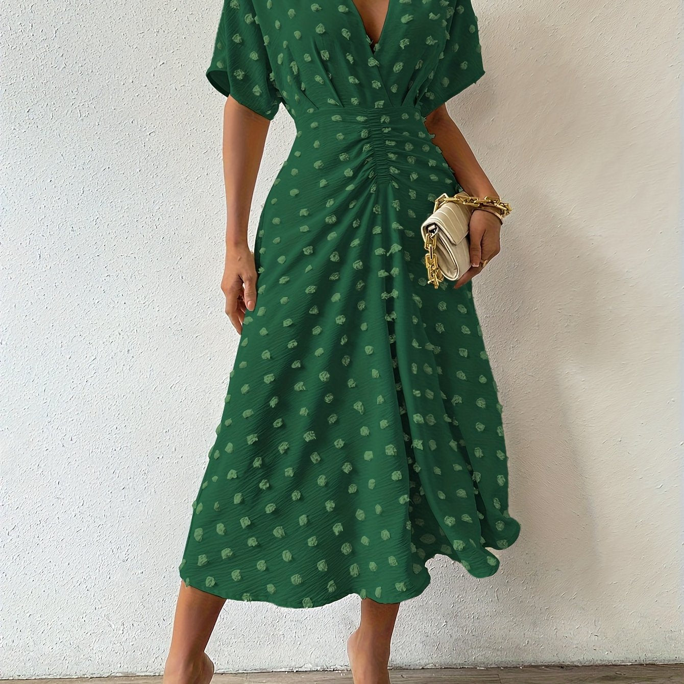 Emilie Bequeme Plissierte Midikleid mit V-Ausschnitt
