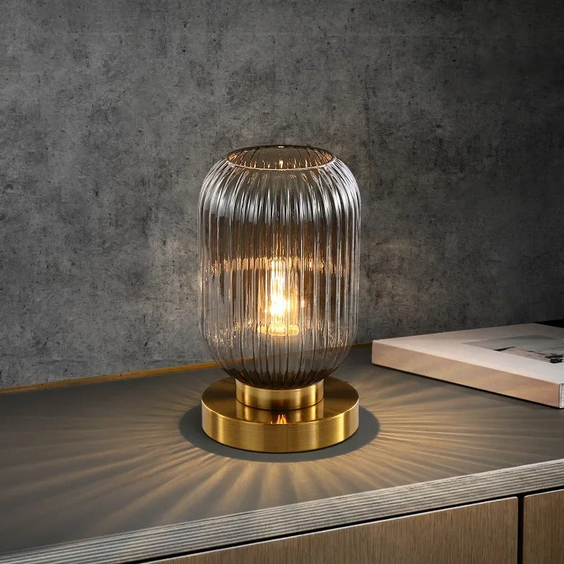 AuraGlow Elegante Tischlampe – Rippendesign mit Stimmungsbeleuchtung