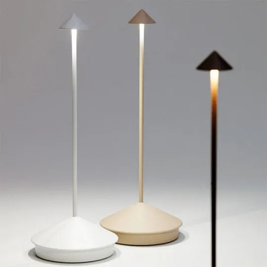 LumaGlow - Minimalistische und energieeffiziente LED-Schreibtischlampe
