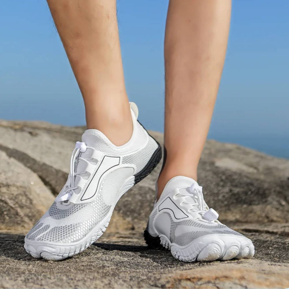 AquaFlex – Atmungsaktive Wasserschuhe für Sommer- und Sportabenteuer