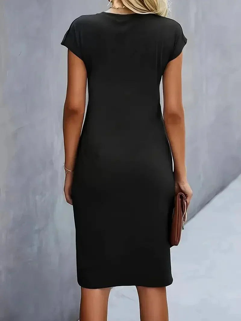 Emilia Kleine Kleid mit Rundhalsausschnitt – Elegante und Zeitlose Passform
