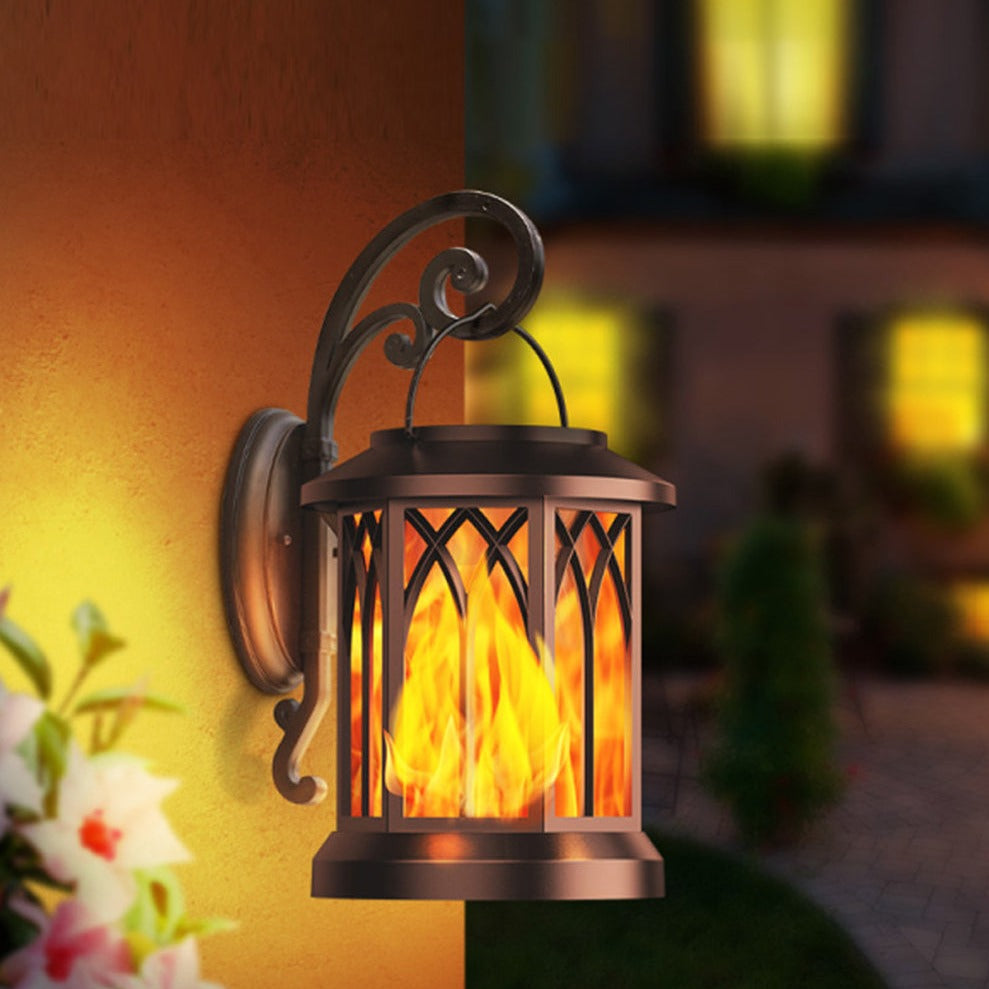 GloGothic - Solarbetriebene flackernde Flammenlaterne mit Haken