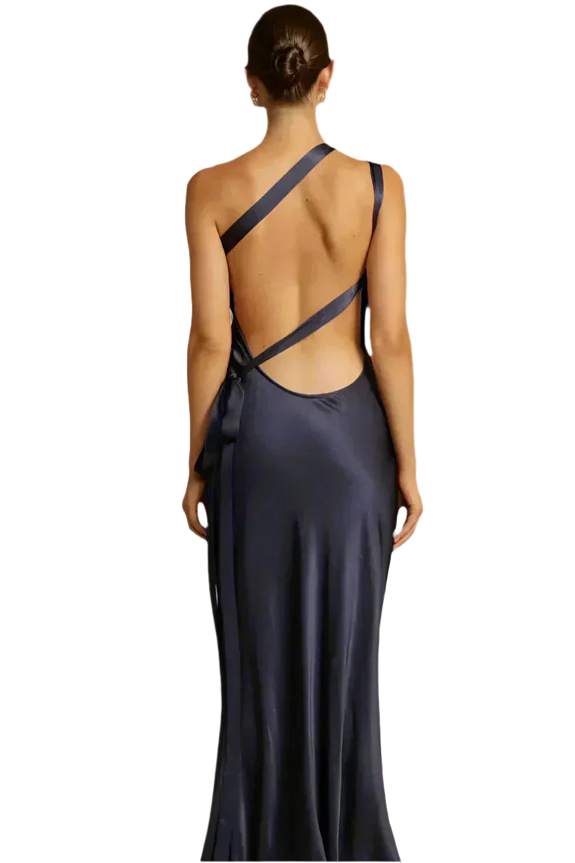 GalaGlide Ein-Ärmel Maxi-Kleid – Elegantes asymmetrisches Kleid mit offenem Rücken