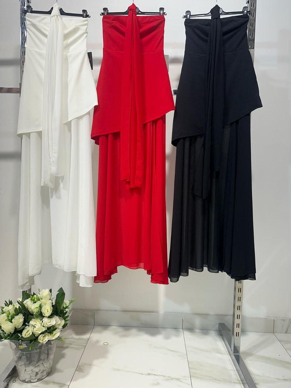 Amélie – Elegantes trägerloses Kleid mit doppellagigem Rock