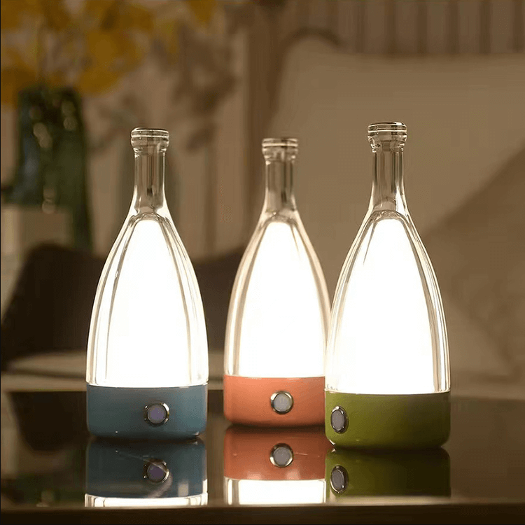 LuminaBottle - Touch-Steuerung Flasche-förmige Tischlampe mit USB-Ladegerät