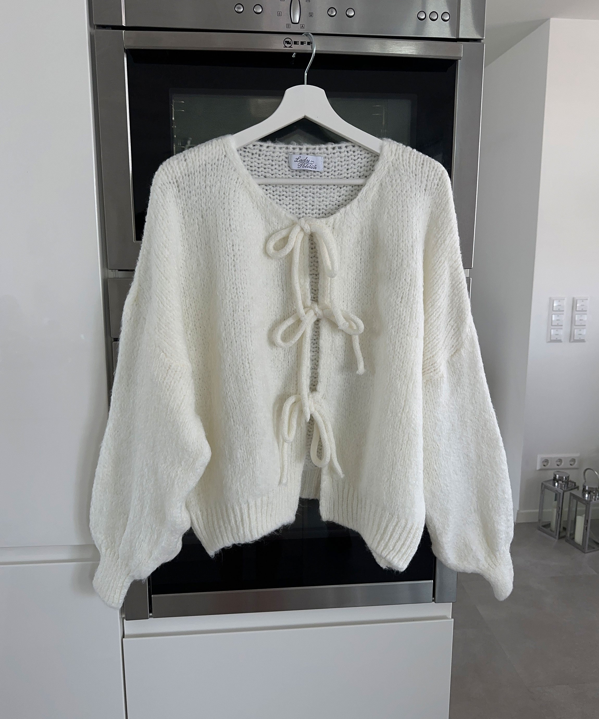 Weiße Strickjacke Shayne – Schicker Strick