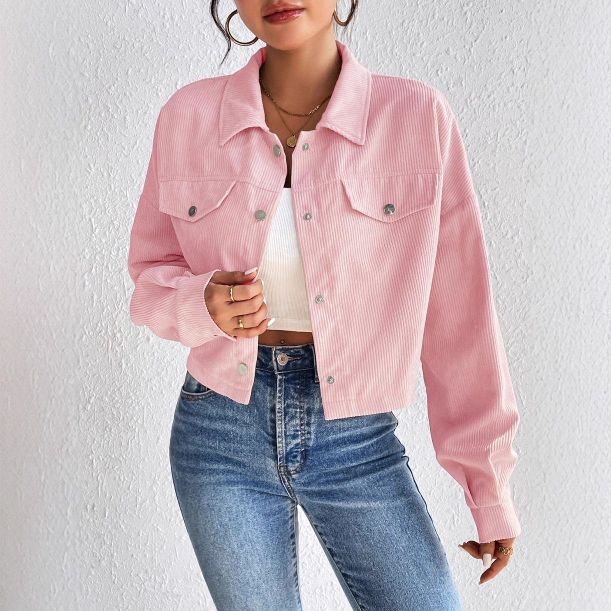 Emilia Langärmelige Samtjacke mit Knöpfen und Taschen – Zeitlos & Stilvoll