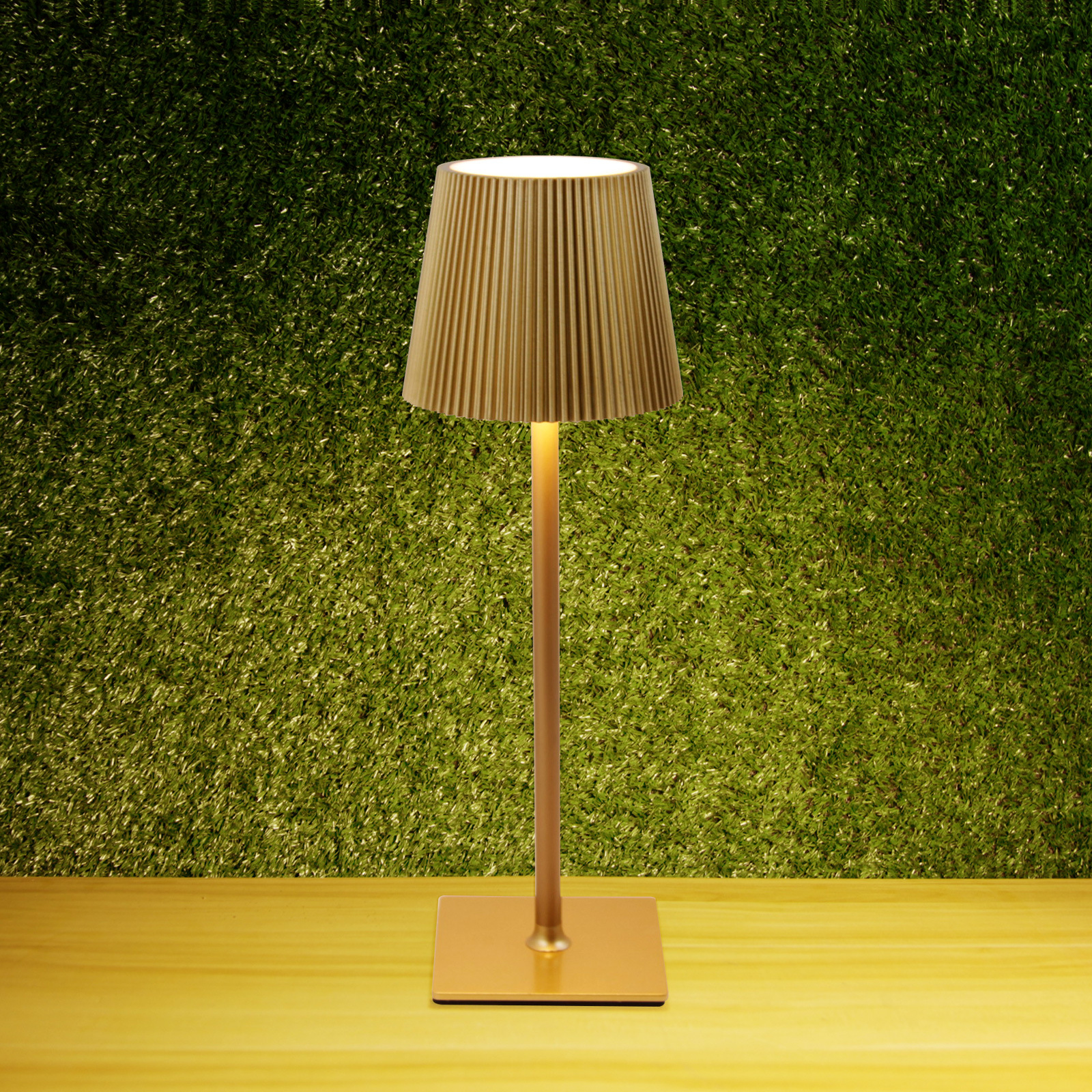 Lumora | Wiederaufladbare LED-Schreibtisch- und Nachttischlampe