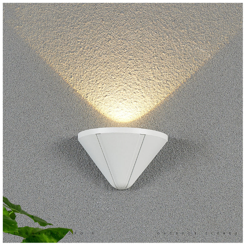 StylishGlow - Elegante LED-Wandleuchte