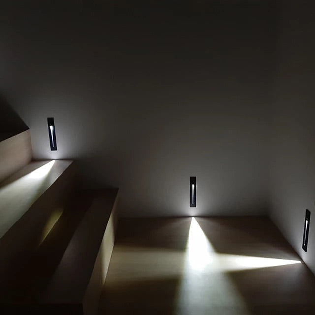 StepGlow LED-Treppenbeleuchtung – Elegante und sichere Innenbeleuchtung