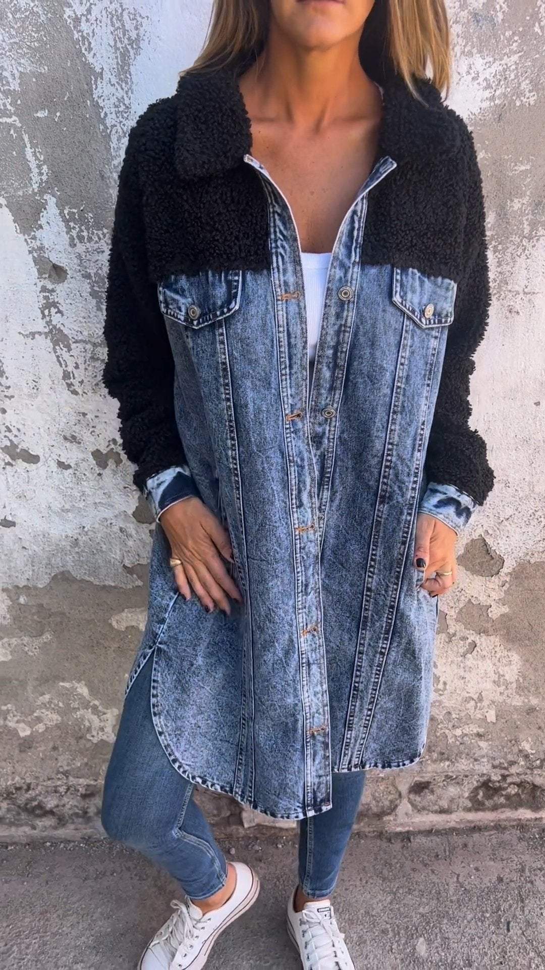 Katrin - Langärmelige Jeansjacke mit Knöpfen und Fronttaschen