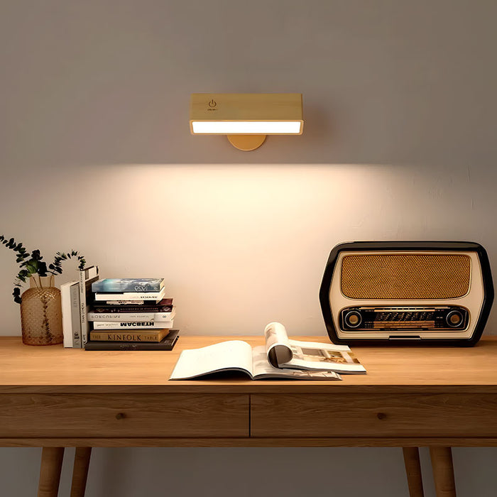 Wiederaufladbare Wandleuchte mit 360° verstellbarem Licht und magnetischer Halterung