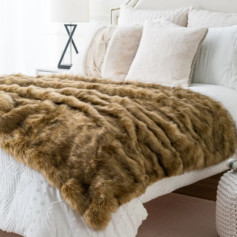 VelvaLuxe - Hyggelige Eleganz Imitatpelz-Decke