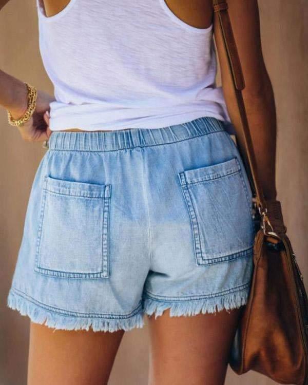 Astrid Chic Shorts mit Schnürung und Angepasster Passform