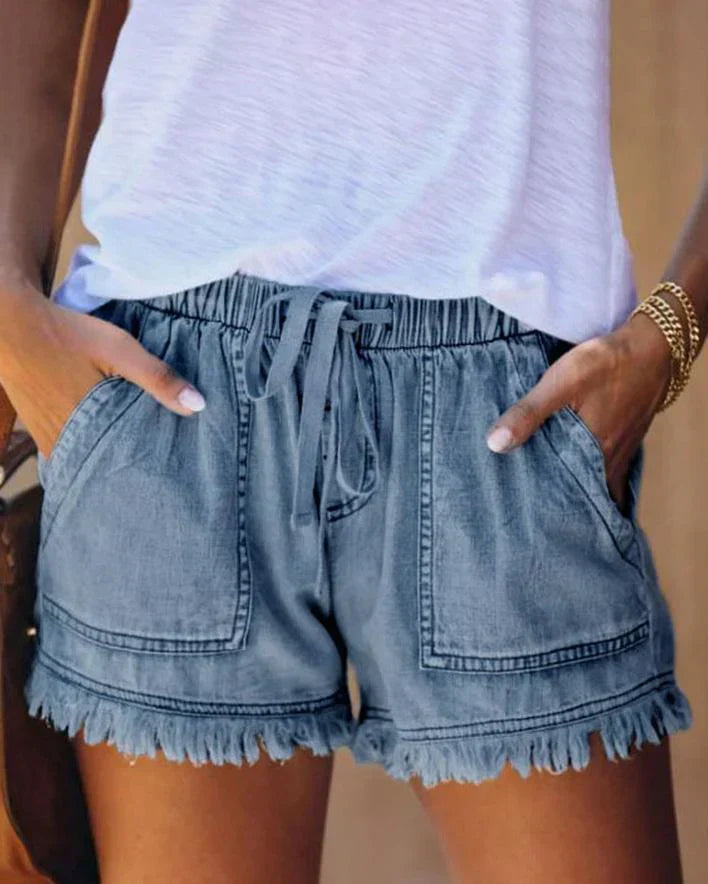 Astrid Chic Shorts mit Schnürung und Angepasster Passform