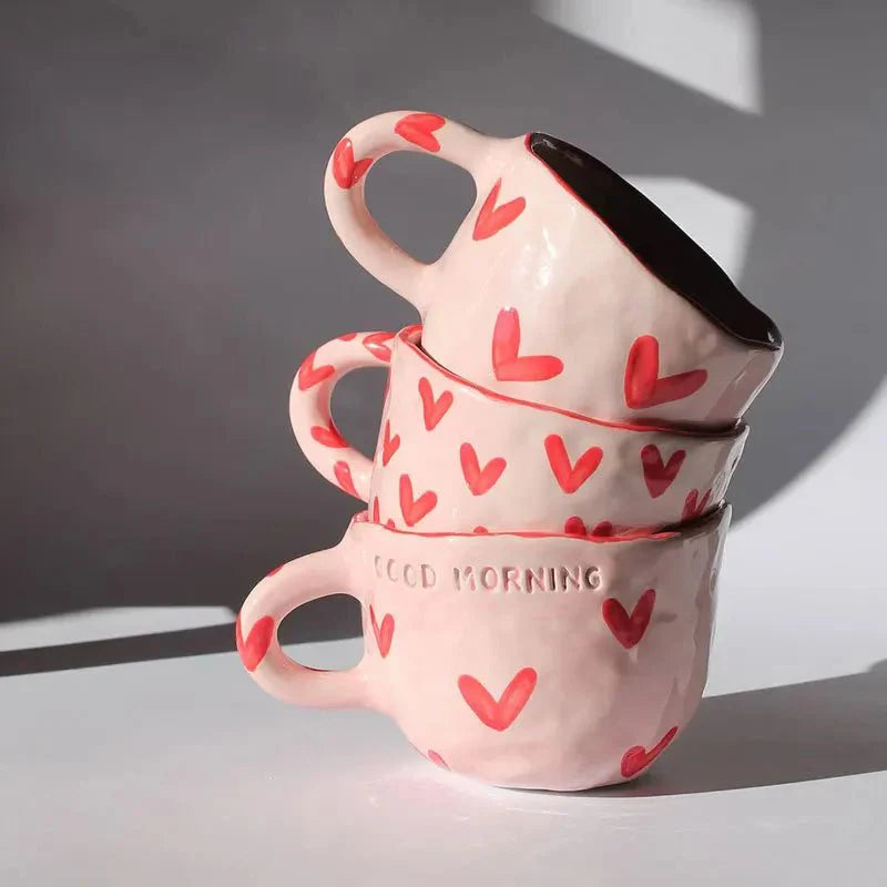 AmoraHeart – Süßes Kaffeebecher mit pinkem Herzdesign