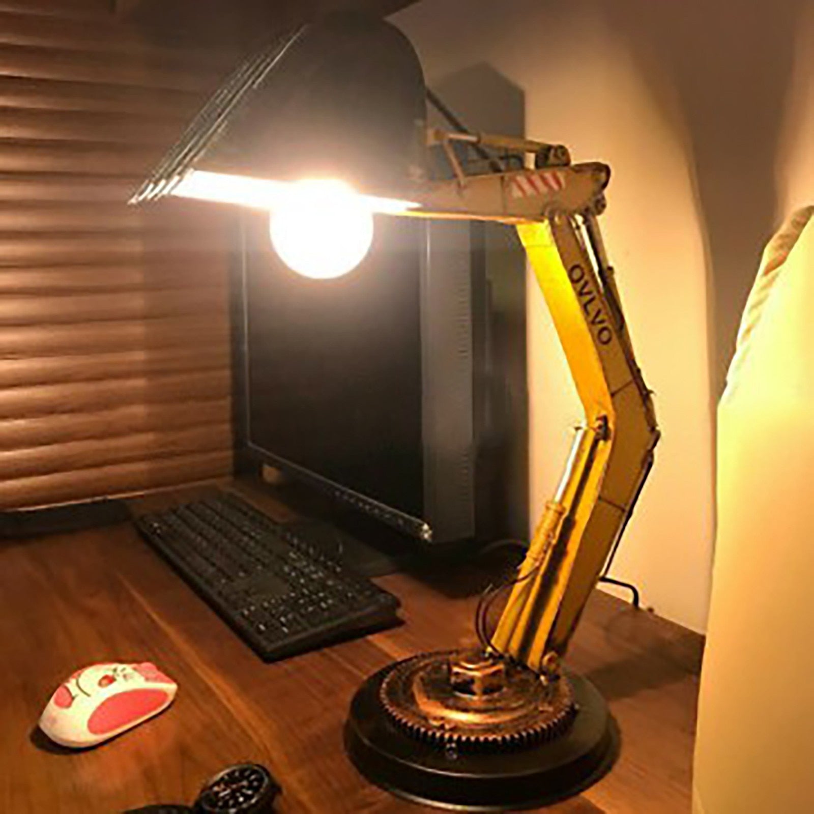 DigLight - Einzigartige Gravermaschinen-Schreibtischlampe