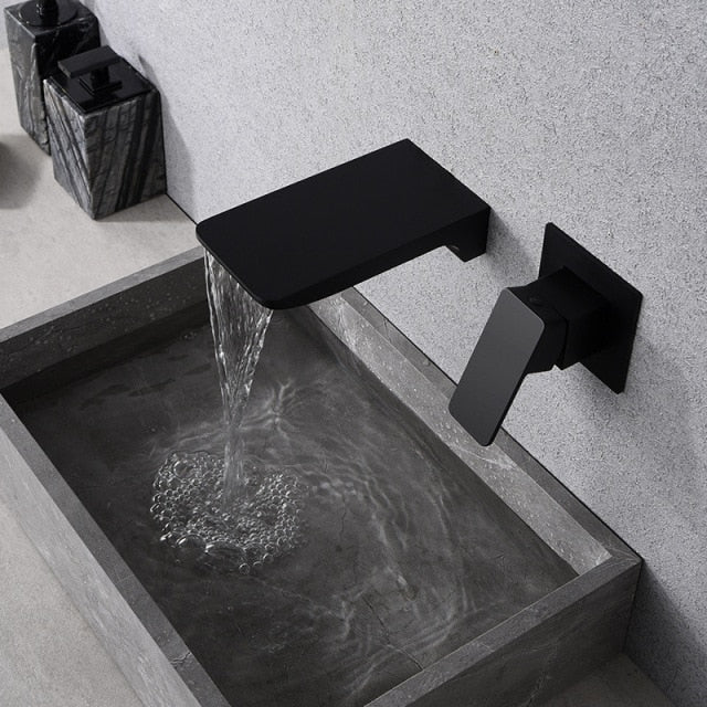 AquaFlow Moderne Wandmontierte Wasserhahn – Stilvolles Design & Praktische Funktionalität
