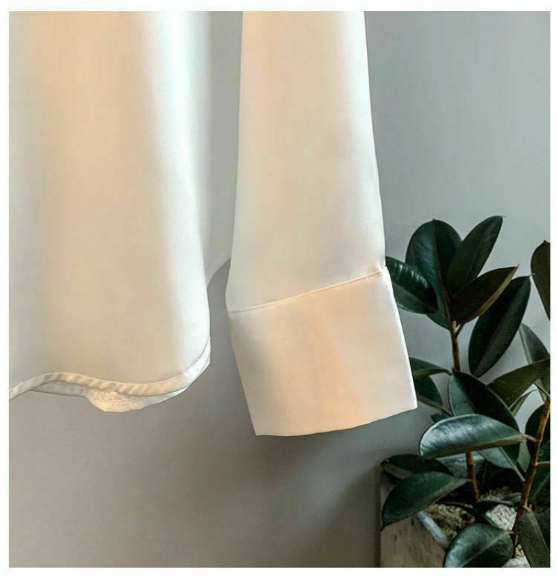 Brigitte - Elegante langärmelige Satinbluse mit klassischem Kragen