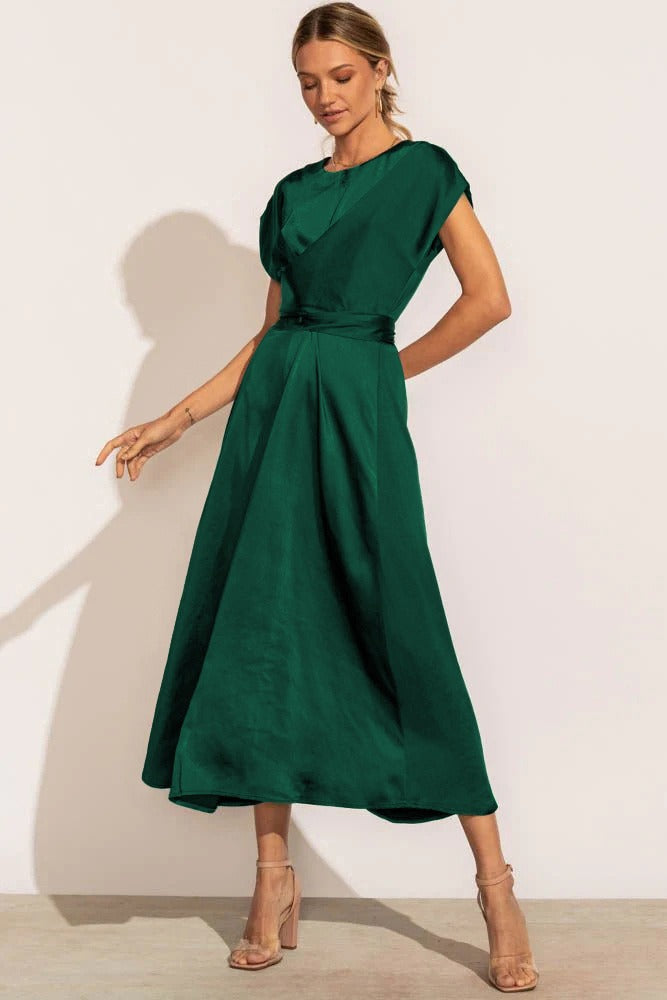 Victoria Elegante Drapierte Kleid – Sofistizierter Stil für Jeden Anlass