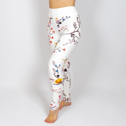 Weiß geblümte Leggings