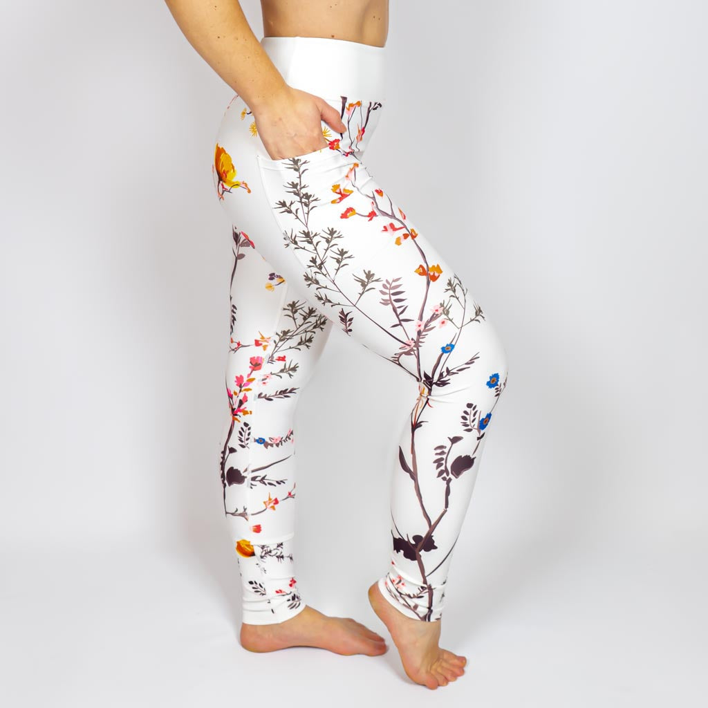 Weiß geblümte Leggings